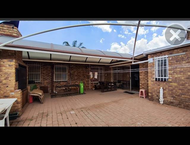 3 BEDROOM SECTIONAL TITLE FOR SALE IN EDLEEN